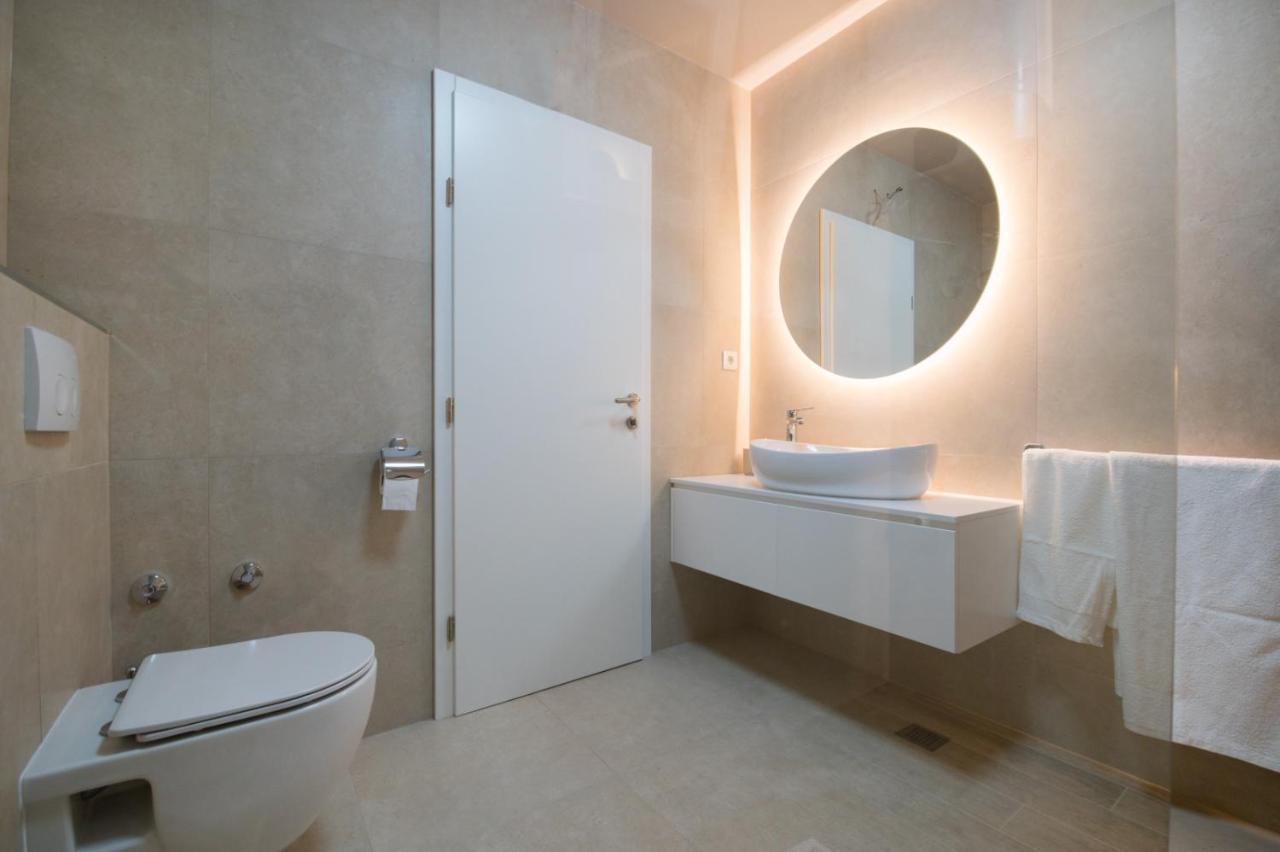 Brand New Aparment With Sea View & Swimming Pool At Ciovo - Villa Fiorentini Trogir Ngoại thất bức ảnh
