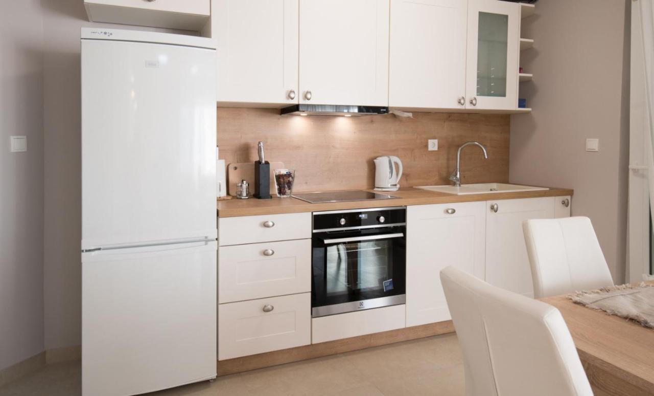 Brand New Aparment With Sea View & Swimming Pool At Ciovo - Villa Fiorentini Trogir Ngoại thất bức ảnh