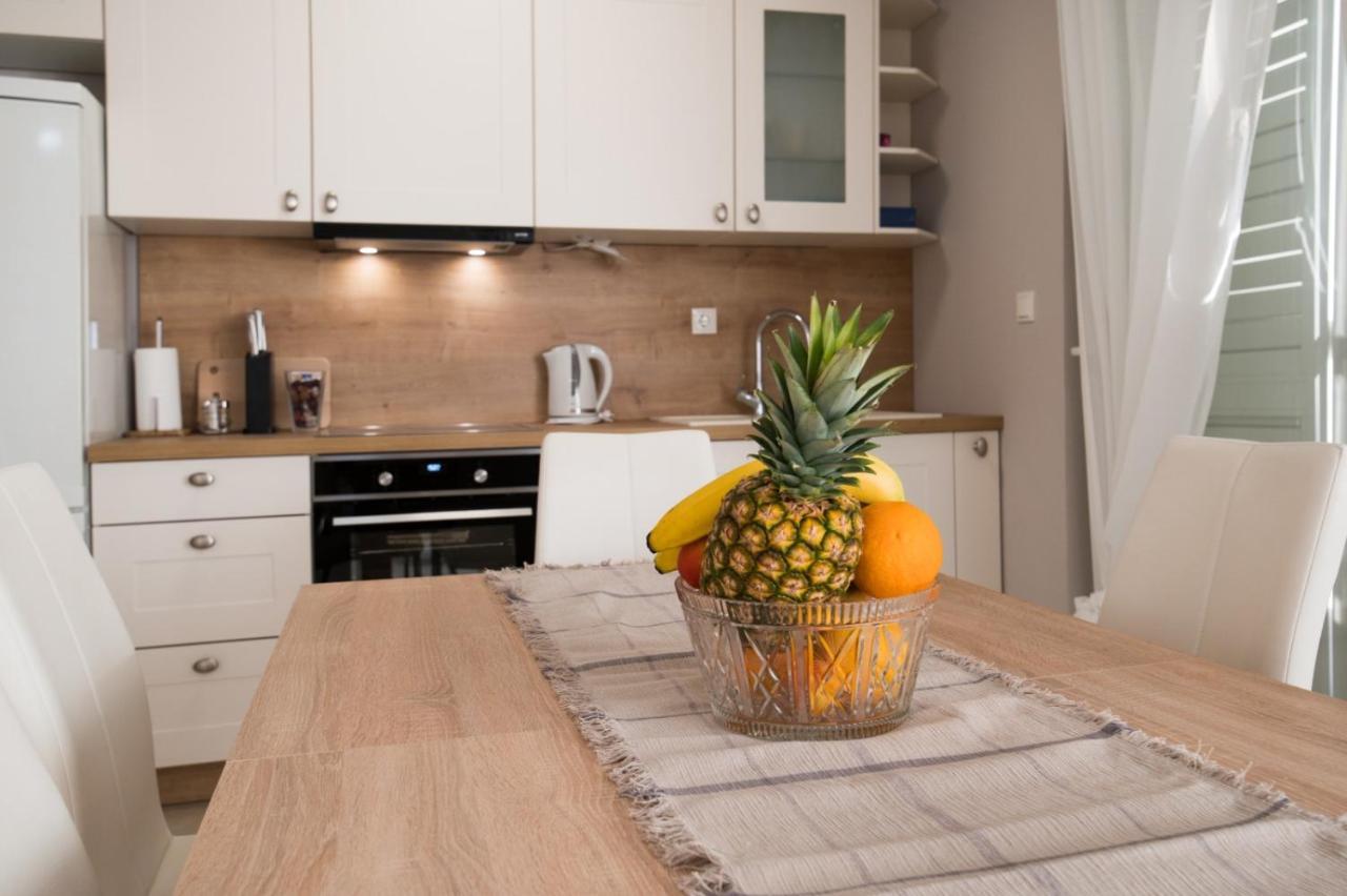 Brand New Aparment With Sea View & Swimming Pool At Ciovo - Villa Fiorentini Trogir Ngoại thất bức ảnh